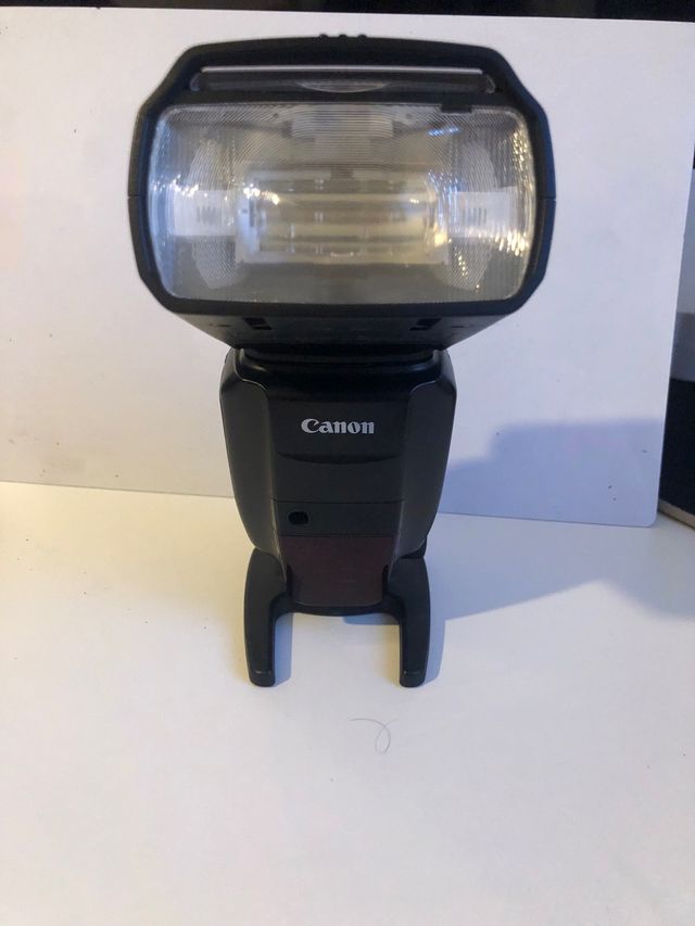 Flash Canon 600 TRX