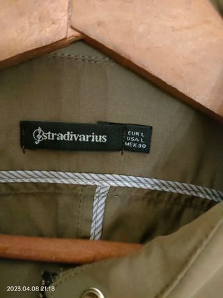 Cazadora tipo militar Stradivarius