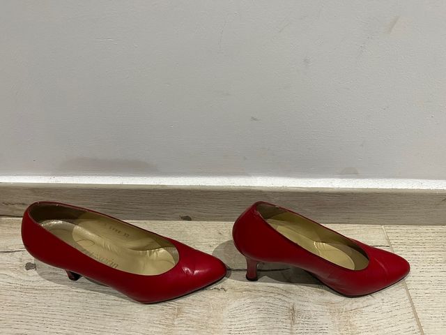 Zapatos rojos de piel número 37