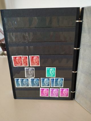 album clasificador con sellos