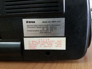 Radio cassett Stereo recorder.- marca Tensai, tamb