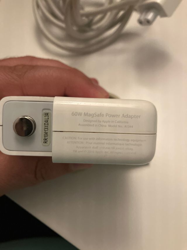 Apple Cargador 60W magsafe powe adapter