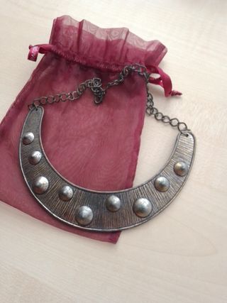 collar zara dorado rock