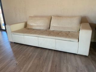 Sofá Piel + Poof Piel Blanco Mezzo BOConcept