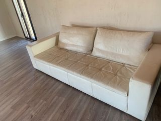 Sofá Piel + Poof Piel Blanco Mezzo BOConcept