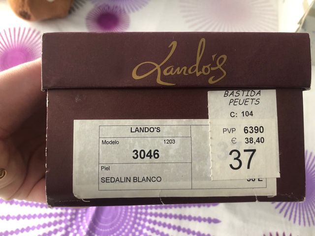 Manoletinas blancas de comunión.