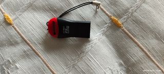 adaptador de tarjeta MicroSD a USB 2.0