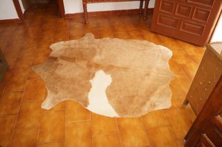 Alfombra piel de vaca 170 cm x 150 cm