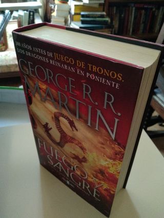 Fuego y sangre. George RR Martin