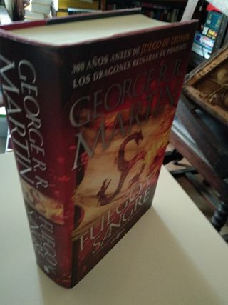 Fuego y sangre. George RR Martin