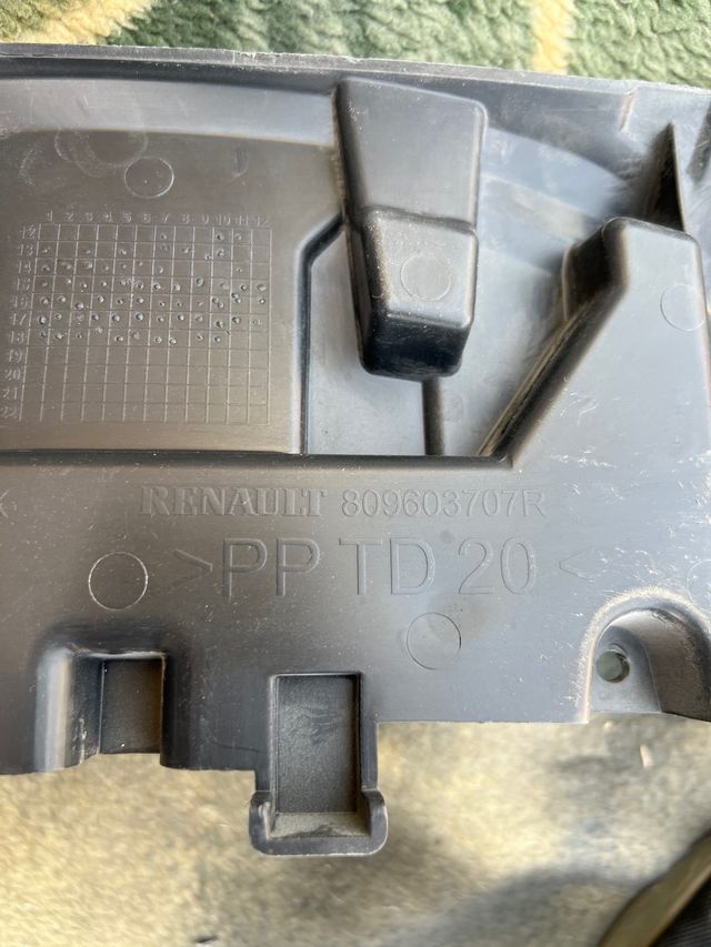 Soporte Rejilla Delantera Renault Kangoo