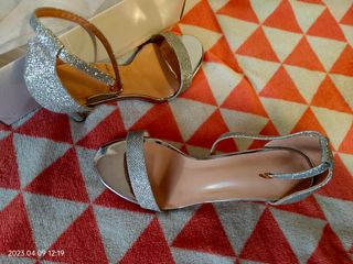 sandalias plateadas 39 sin estrenar