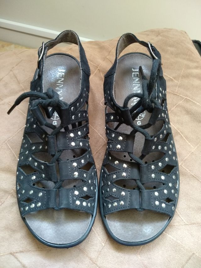 Sandalia de piel Yenny N. 37 o 37,5