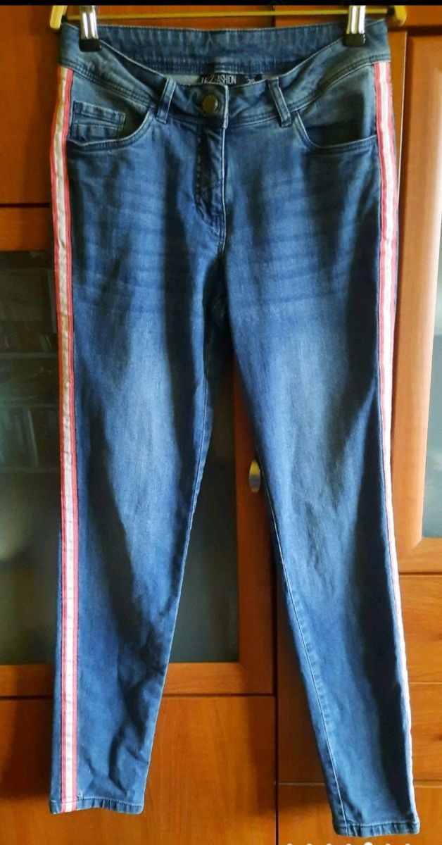 Pantalon+camiseta manga larga.