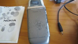 NOKIA 2760 CON TODOS SUS ACESORIOS