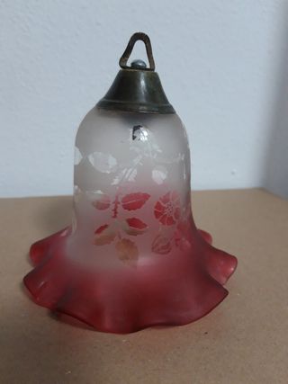 Tulipas varias de cristal muy antiguas y plafón.