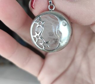 Colgante cuarzo blanco y acero