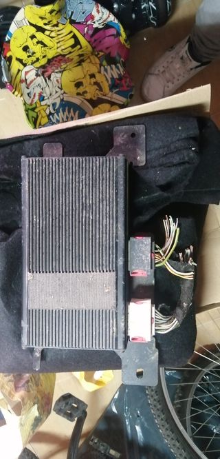 subwoofer y amplificador jbl