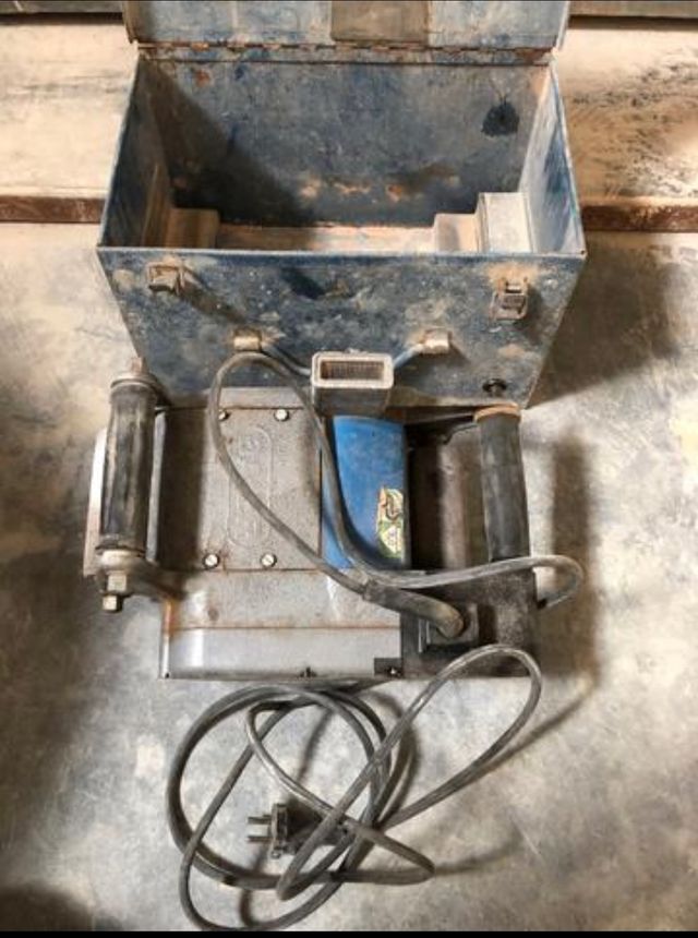 ROZADORA BAIER- MÁQUINA DE ABRIR REGOLAS