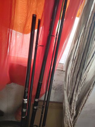 cañas de pescar en perfecto estado