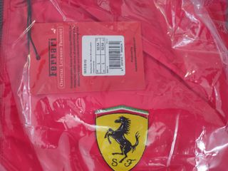 Kit Ferrari auténtico 