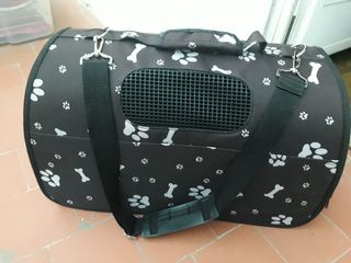 Transportín perro pequeño o gato.