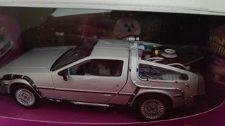 De Lorean Regreso al Futuro a escala 1:24