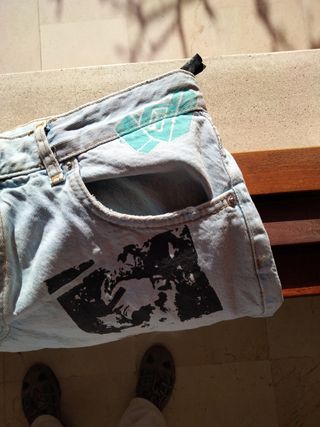 bermudas. las dos bermudas son de zara ,