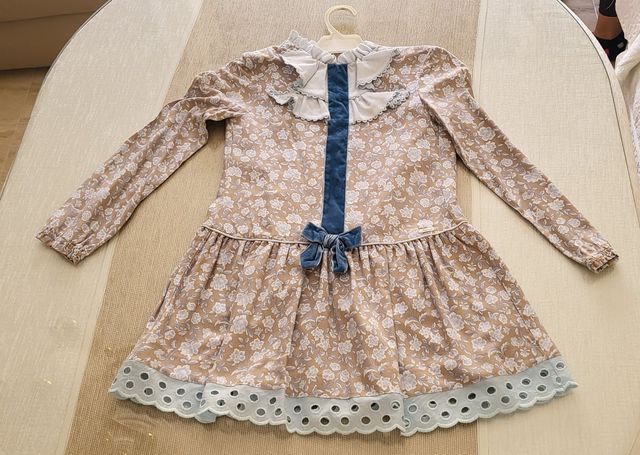 Vestido camel con rebeca marca Miranda talla 10