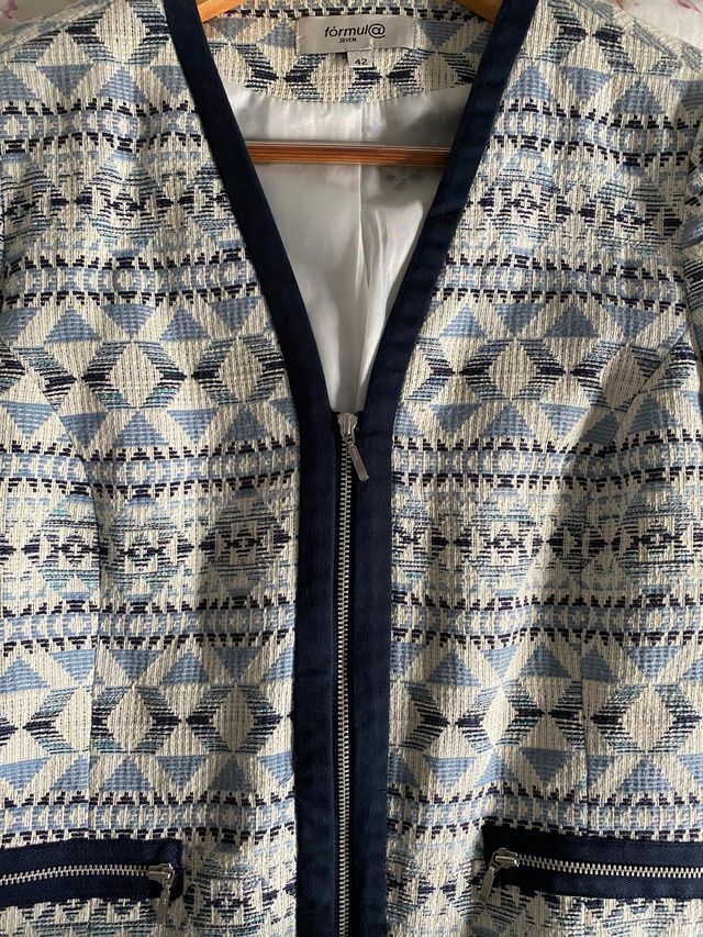 Chaqueta estampado étnico. Talla 42.