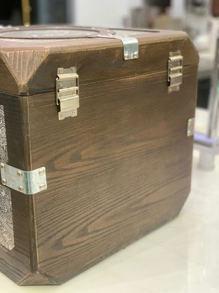 Baul de madera y metal nuevo a estrenar