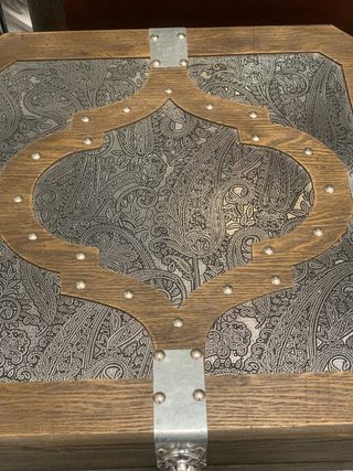 Baul de madera y metal nuevo a estrenar