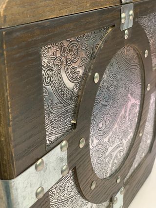 Baul de madera y metal nuevo a estrenar