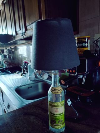 Lampada da tavolo vodka U.R.S.S.