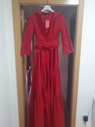 Vestidazo largo rojo Carolina Herrera