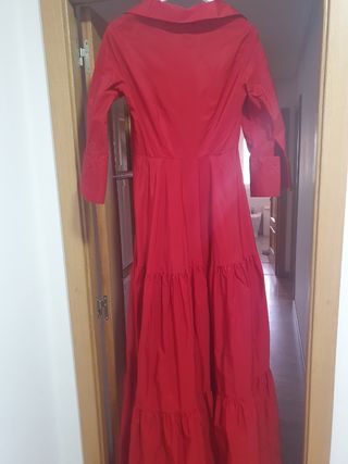 Vestidazo largo rojo Carolina Herrera