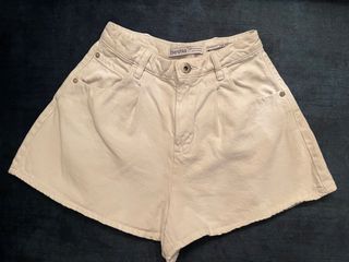 Pantalón corto Bershka