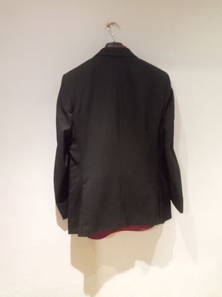 Traje y camisa 