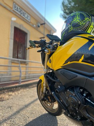 Yamaha FZ 1 1000cc