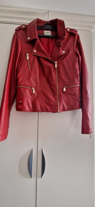 cazadora polipiel roja