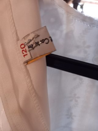 Precioso vestido de comunión con cancán.