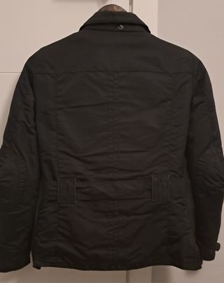 Chaqueta moto chica con protecciones.