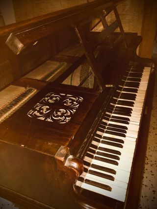 Piano John Broadwood and Sons