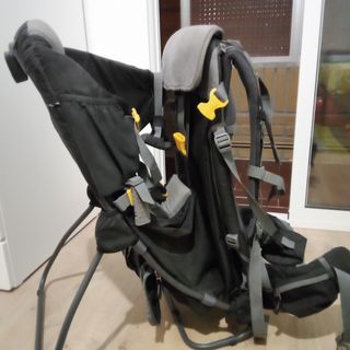 mochila portabebes de montaña