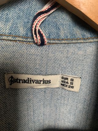 Chaqueta vaquera Stradivarius talla S