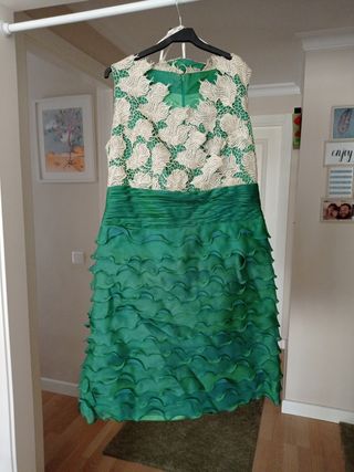 Vestido para eventos. Diseñador Nacho Bueno.