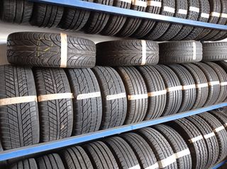 Dos neumáticos Michelin CROSSCLIMATE 205 60R 15. 