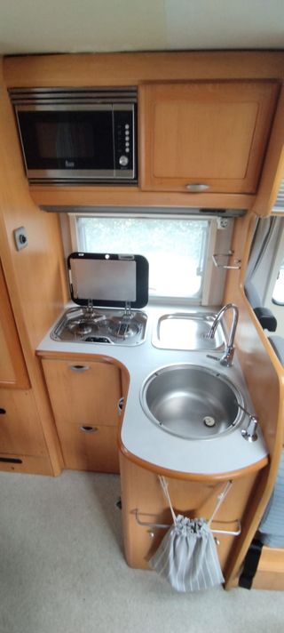 Mercedes-Benz hymer 2003