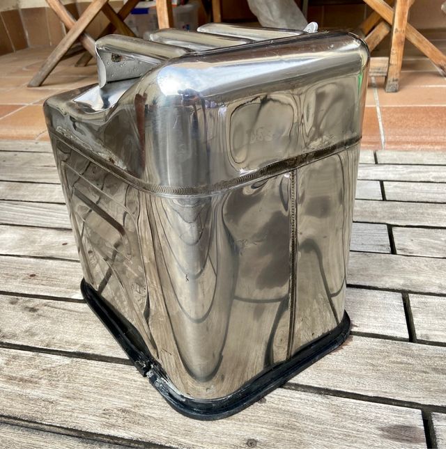 Bidón de gasolina de acero inoxidable