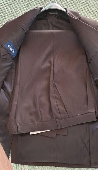 👔Traje Caballero Dustin talla 54 + regalo corbata